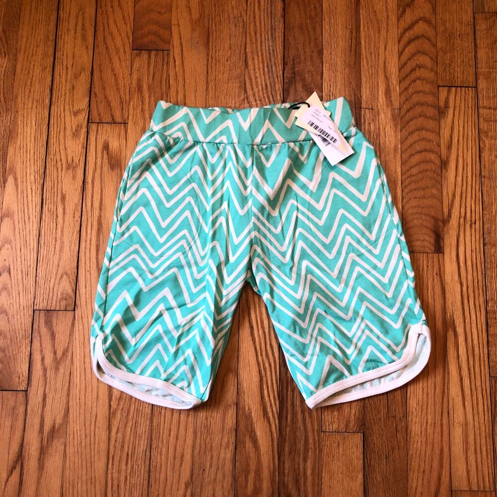 Noe + Zoe Berlin NWT Girls Mint Green Chevron Bermuda Shorts - Size 10Y
